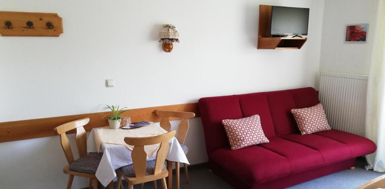 Sonneck Pension Пфарверфен Екстериор снимка