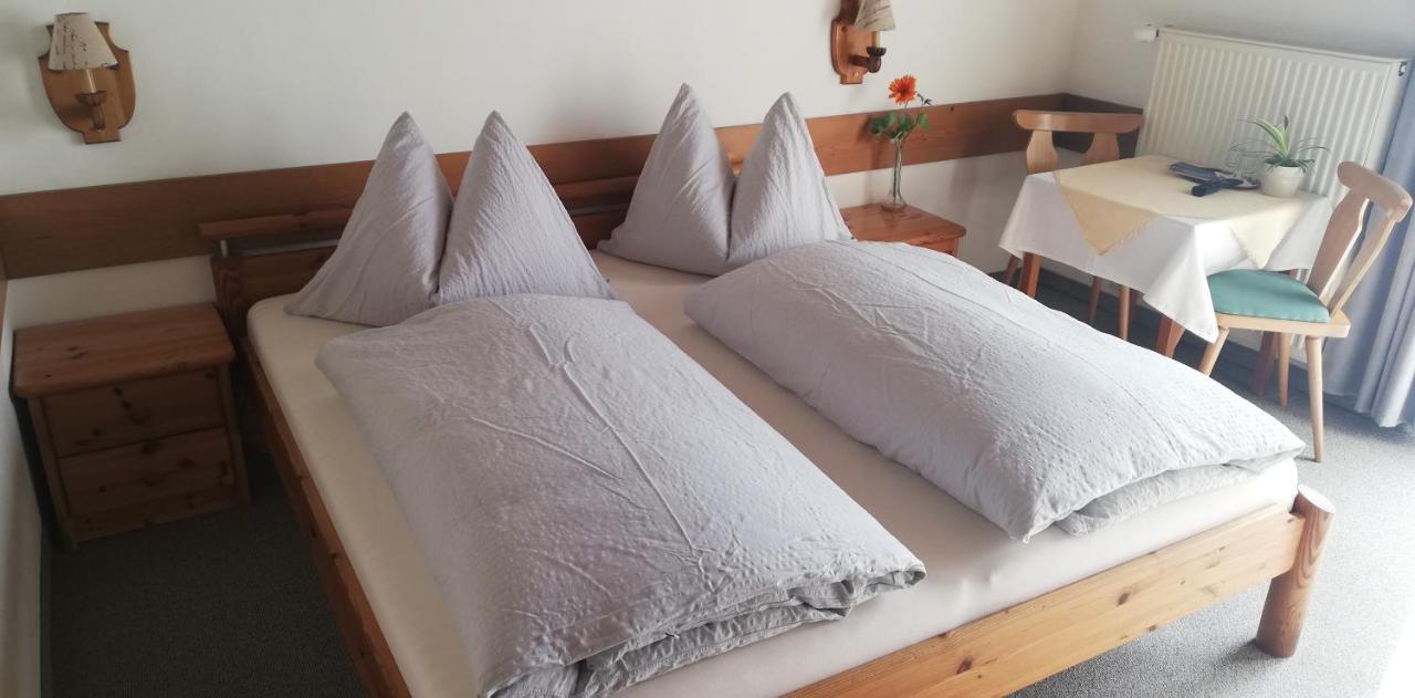 Sonneck Pension Пфарверфен Екстериор снимка