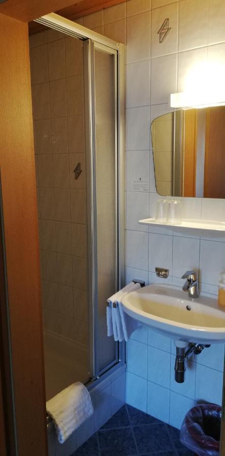 Sonneck Pension Пфарверфен Екстериор снимка